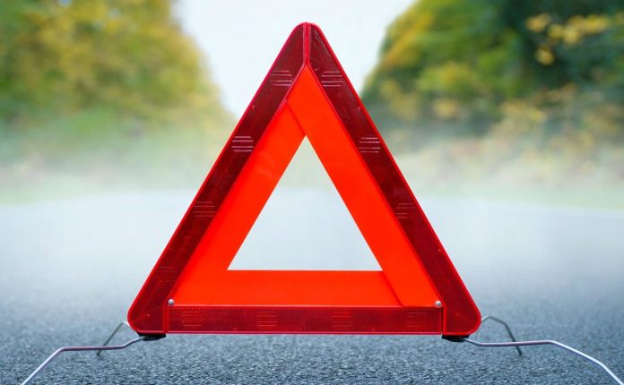 Автомобіль з військовослужбовцями потрапив у ДТП: водій загинув Автомобіль з військовослужбовцями потрапив у ДТП: водій загинув
