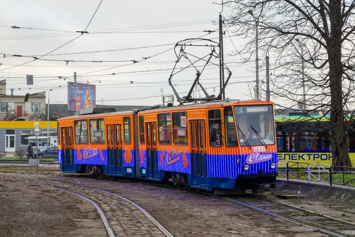 У ЛМР розповіли, на яких умовах продають рекламу на транспорті У ЛМР розповіли, на яких умовах продають рекламу на транспорті