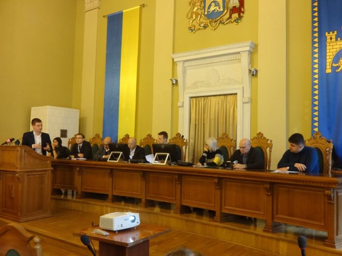 Бюджет розвитку Львова обслуговуватиме банк, яким керує депутат від «Самопомочі» Бюджет розвитку Львова обслуговуватиме банк, яким керує депутат від «Самопомочі»