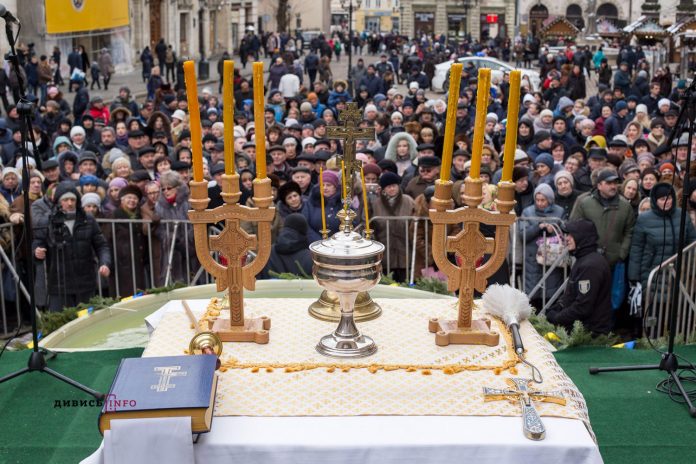 На Львівщині відбувся парад вертепів На Львівщині відбувся парад вертепів