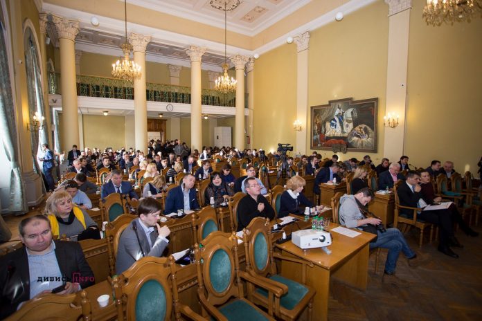 Львівська міськрада списала борги п’ятьом організаціям Львівська міськрада списала борги п’ятьом організаціям
