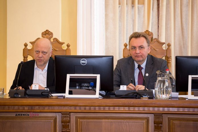 Львівські депутати додали грошей на дитячу стоматологію Львівські депутати додали грошей на дитячу стоматологію