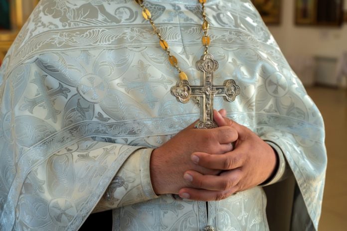 СБУ розслідує відмову священиків УПЦ МП відспівати дитину в Запоріжжі СБУ розслідує відмову священиків УПЦ МП відспівати дитину в Запоріжжі