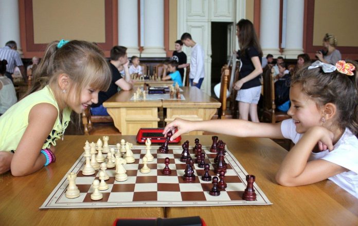 На Львівщині відбудеться дитячий турнір «Диво-шашки у сніжних Карпатах» На Львівщині відбудеться дитячий турнір «Диво-шашки у сніжних Карпатах»