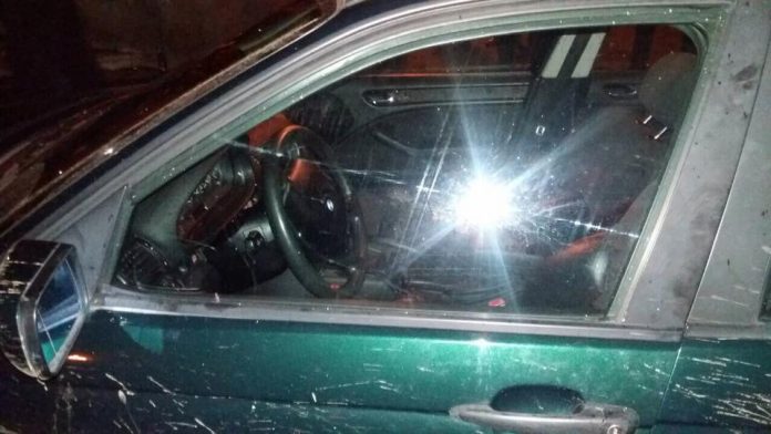 У Червонограді чоловік вирішив покататися на машині навколо центральної ялинки У Червонограді чоловік вирішив покататися на машині навколо центральної ялинки