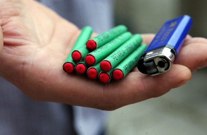 На Львівщині чоловік через петарду залишився без пальців На Львівщині чоловік через петарду залишився без пальців