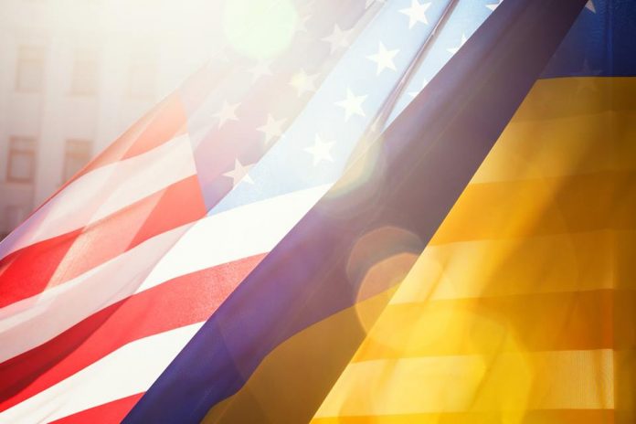 Порошенко привітав рішення США про подальше розширення списку санкцій проти Росії Порошенко привітав рішення США про подальше розширення списку санкцій проти Росії