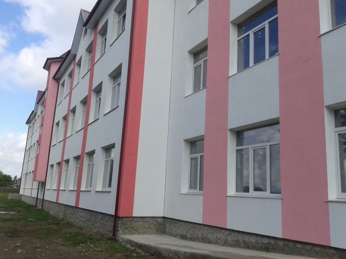 Румунія хоче виплачувати стипендії учням румунських шкіл Румунія хоче виплачувати стипендії учням румунських шкіл