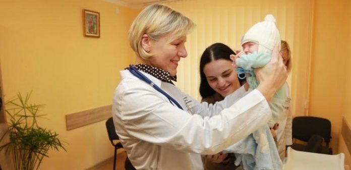 За останні три дні у Львові від кору вакцинували понад 2 тисячі дітей За останні три дні у Львові від кору вакцинували понад 2 тисячі дітей