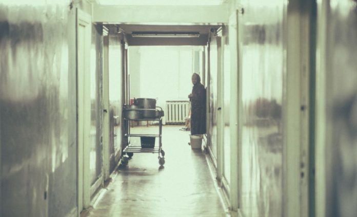 З судами та без документів: чи залишиться Львівський геріатричний пансіонат на своїй землі З судами та без документів: чи залишиться Львівський геріатричний пансіонат на своїй землі