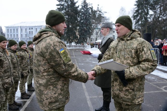 Лави ЗСУ поповнилися 130 спеціалістами Львівській академії сухопутних військ Лави ЗСУ поповнилися 130 спеціалістами Львівській академії сухопутних військ