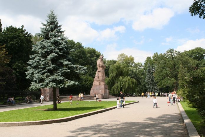 Підземний паркінг біля університету Франка: бути чи не бути Підземний паркінг біля університету Франка: бути чи не бути
