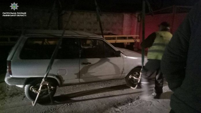 Вночі у Львові зупинили сім п’яних водіїв — один намагався втекти на своїх двох Вночі у Львові зупинили сім п’яних водіїв — один намагався втекти на своїх двох