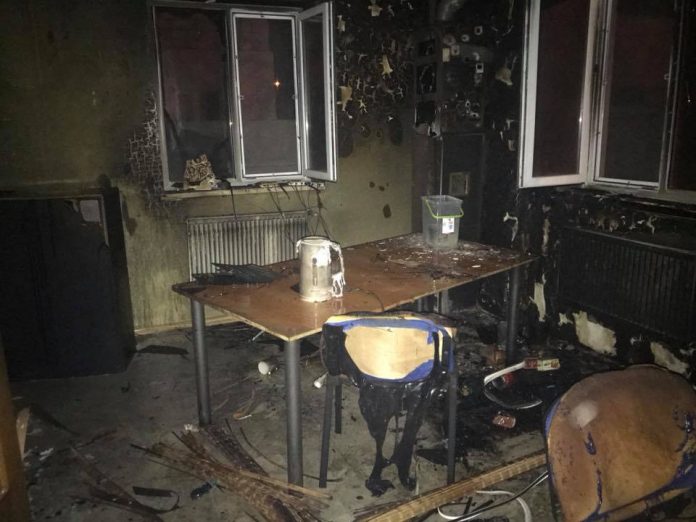 У Рівному зухвало підпалили редакцію «Четвертої влади» У Рівному зухвало підпалили редакцію «Четвертої влади»