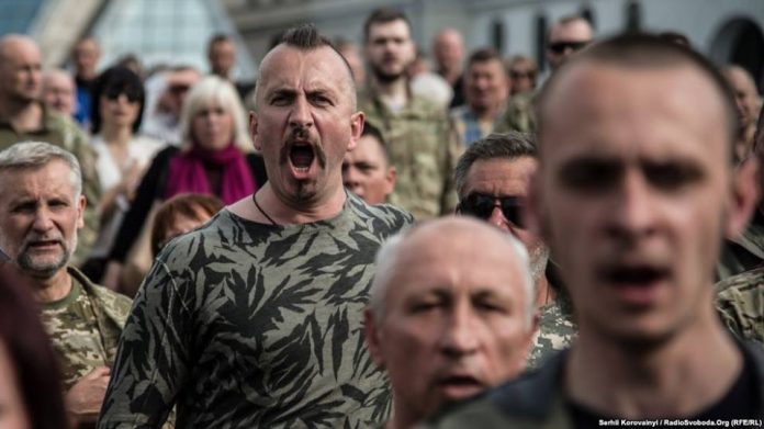 Допрем’єрний показ фільму про Сліпака: глядачам у Тернополі не вистачило місць Допрем’єрний показ фільму про Сліпака: глядачам у Тернополі не вистачило місць
