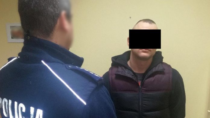 У Польщі українців побили в автобусі через їхню національність У Польщі українців побили в автобусі через їхню національність