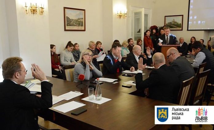 У Львові радянський довгобуд хочуть перетворити на багатофункціональний комплекс У Львові радянський довгобуд хочуть перетворити на багатофункціональний комплекс