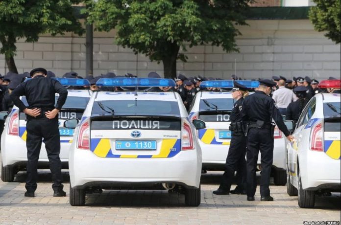 У Луцьку звільнилася половина патрульних У Луцьку звільнилася половина патрульних