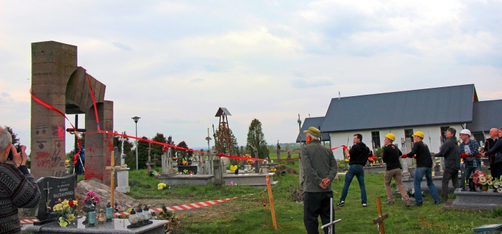 За три роки у Польщі сталося 15 актів вандалізму на українських місцях пам’яті