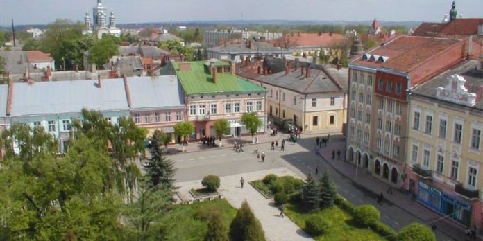 Персональний гід Львівщиною: до святого Валентина у Самбір (фото) Персональний гід Львівщиною: до святого Валентина у Самбір (фото)