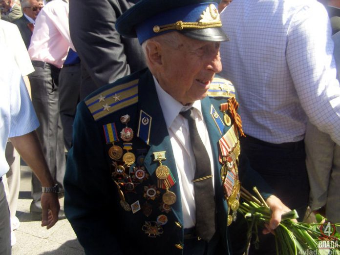 Помер Борис Стекляр, причетний до вбивства художника Ніла Хасевича Помер Борис Стекляр, причетний до вбивства художника Ніла Хасевича