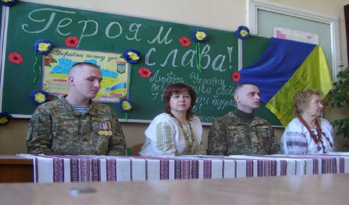 Війна – це не романтика, не пригода, це – кров, смерть бойових побратимів, – волонтер Війна – це не романтика, не пригода, це – кров, смерть бойових побратимів, – волонтер