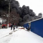 У Чернівцях, на Калинівському ринку виникла масштабна пожежа - 3