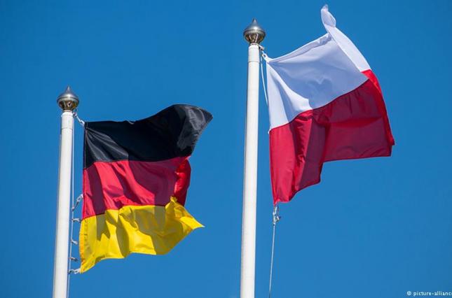 У Польщі заявили про намір стягнути з Німеччини репарацій на 850 мільярдів доларів
