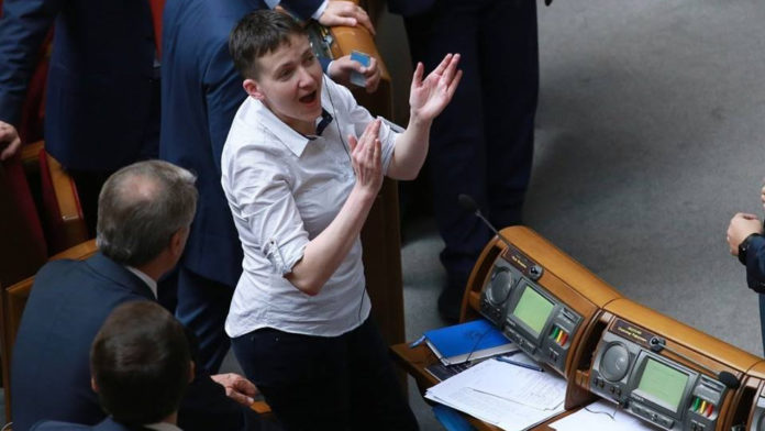 Савченко звернулася до Верховного Суду через її виключення з Комітету нацбезпеки Савченко звернулася до Верховного Суду через її виключення з Комітету нацбезпеки
