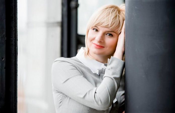 Зустрічі, що змінюють життя. Ірина Снітинська розповіла про «Час історій» (інтерв’ю) Зустрічі, що змінюють життя. Ірина Снітинська розповіла про «Час історій» (інтерв’ю)