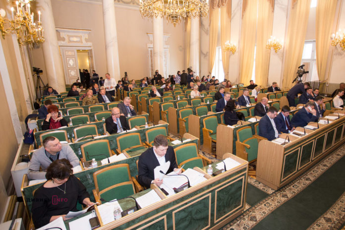 Львівська облрада виступила проти приватизації Дрогобицької солеварні Львівська облрада виступила проти приватизації Дрогобицької солеварні