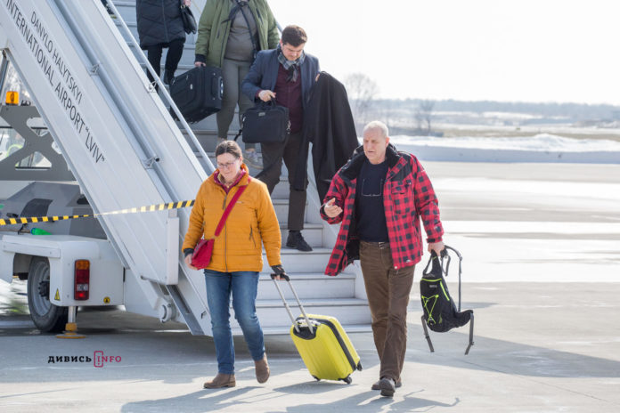 Ryanair планує перевозити в Україні 16 мільйонів пасажирів на рік Ryanair планує перевозити в Україні 16 мільйонів пасажирів на рік