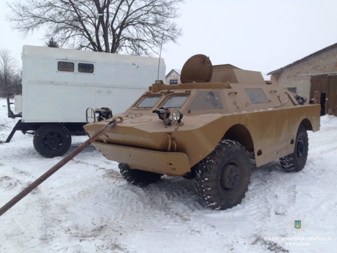 На Житомирщині виявили близько 200 одиниць вкраденої військової техніки (фото) На Житомирщині виявили близько 200 одиниць вкраденої військової техніки (фото)