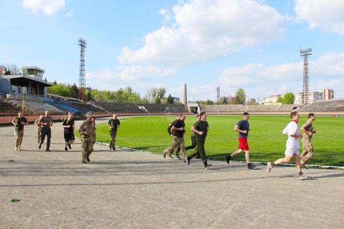 Прокурори подолали легкоатлетичний крос Прокурори подолали легкоатлетичний крос