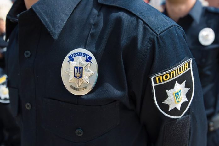 У Львові діти посеред вулиці знайшли набої та викликали поліцію У Львові діти посеред вулиці знайшли набої та викликали поліцію