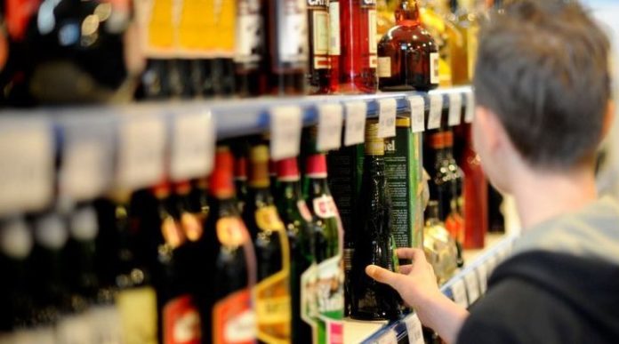 У центрі Львова виявили три випадки продажу алкоголю у нічний час У центрі Львова виявили три випадки продажу алкоголю у нічний час