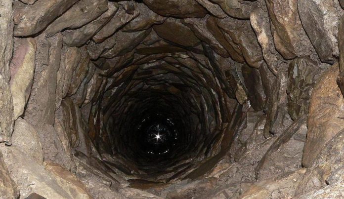 Унаслідок падіння у криницю загинув 47-річний мешканець Червонограда Унаслідок падіння у криницю загинув 47-річний мешканець Червонограда