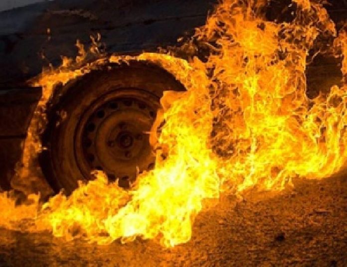 За добу на Львівщині двічі горіли автомобілі За добу на Львівщині двічі горіли автомобілі
