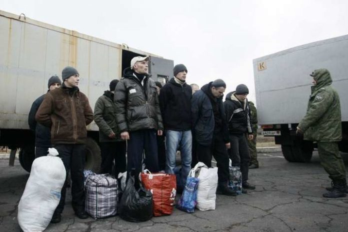 У Росії заявили про підготовку обміну полоненими за форматом «всіх на всіх» У Росії заявили про підготовку обміну полоненими за форматом «всіх на всіх»