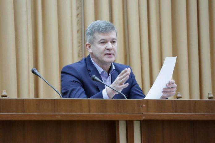 Старі нові чиновники: внутрішню безпеку ДФС Львівщини може очолити скандальний екс-ДАІвець Старі нові чиновники: внутрішню безпеку ДФС Львівщини може очолити скандальний екс-ДАІвець