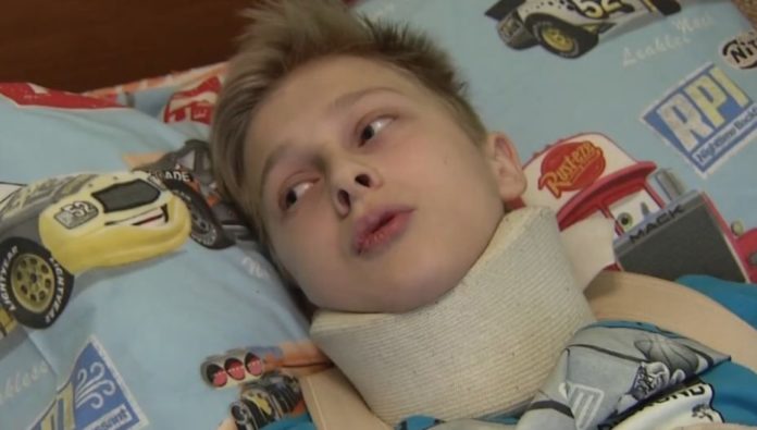 У Києві школярі так побили однокласника, що зламали йому хребет У Києві школярі так побили однокласника, що зламали йому хребет