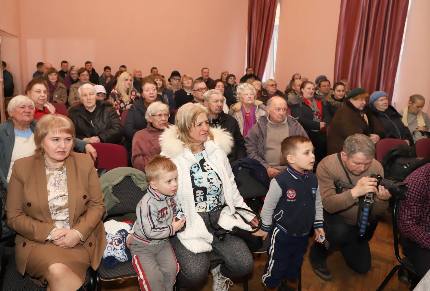 Можливість постійного безпосереднього контакту громадськості із депутатом є передумовою його успішної діяльності, - Віталій Свіщов - 4