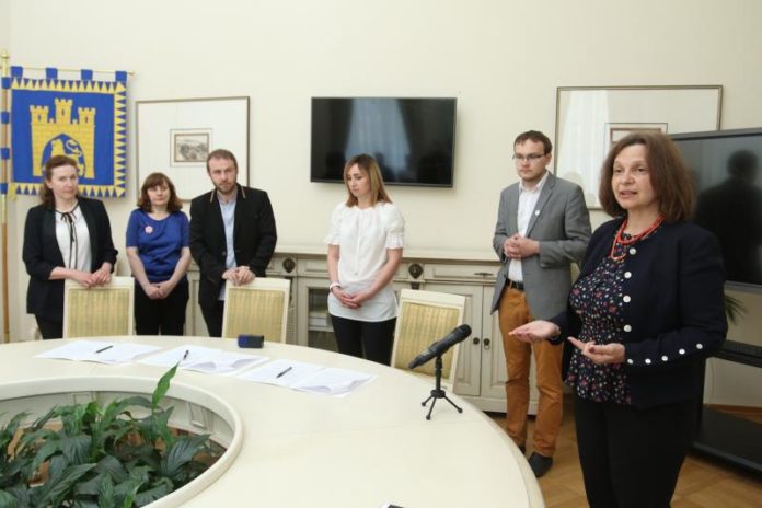 У Львові підписали Меморандум про співпрацю у здійсненні мистецьких, наукових та освітніх проектів У Львові підписали Меморандум про співпрацю у здійсненні мистецьких, наукових та освітніх проектів