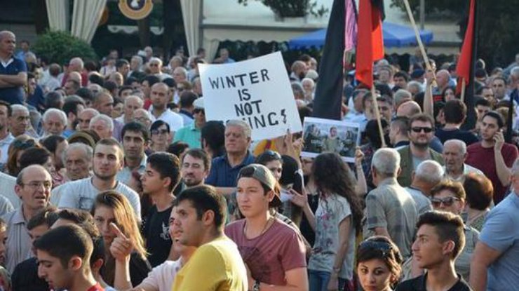 У Вірменії демонстранти почали блокаду резиденції прем’єр-міністра