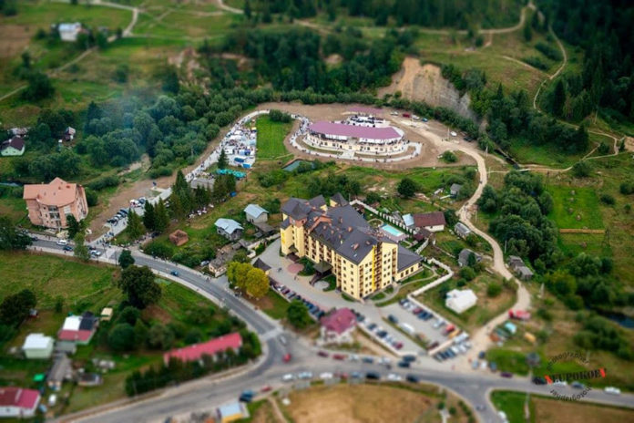 Українська Швейцарія: місто-курорт Східниця запрошує на вікенд (фото) Українська Швейцарія: місто-курорт Східниця запрошує на вікенд (фото)