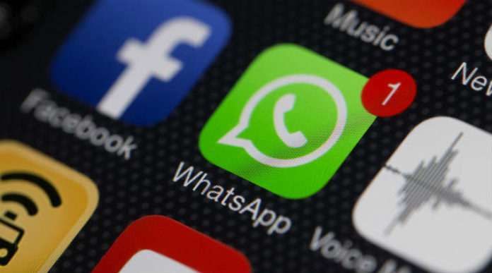 Європейцям віком до 16 років заборонили користуватися WhatsApp Європейцям віком до 16 років заборонили користуватися WhatsApp
