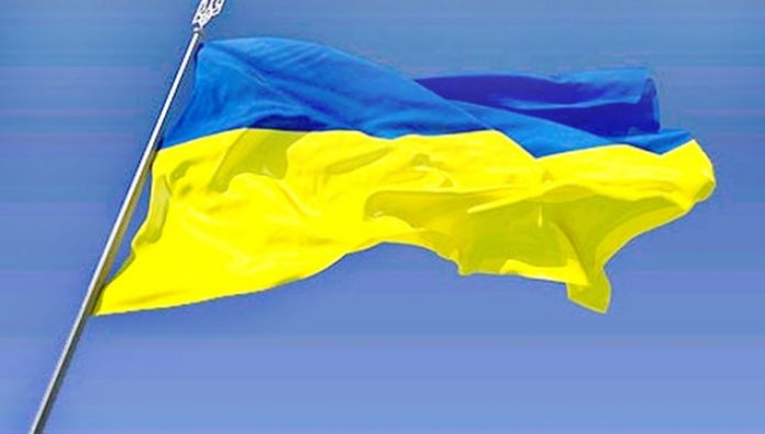 У Городку чоловік спалив синьо-жовтий прапор У Городку чоловік спалив синьо-жовтий прапор