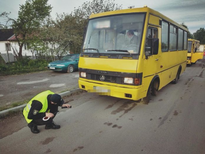 За добу патрульні оформили майже 50 адмінматеріалів на водіїв маршруток За добу патрульні оформили майже 50 адмінматеріалів на водіїв маршруток
