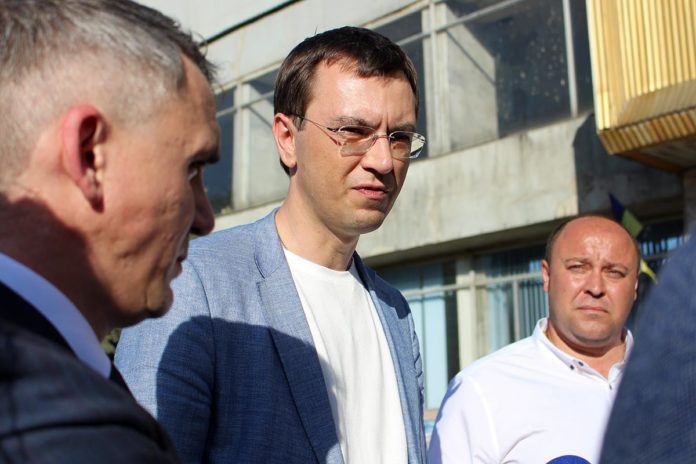 Омелян заявив про інспекцію усіх вокзалів, а потім — осель керівників УЗ Омелян заявив про інспекцію усіх вокзалів, а потім — осель керівників УЗ