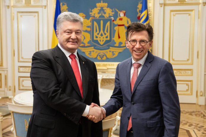 Деяких гостей селитиму у себе вдома, — Порошенко про фінал Ліги чемпіонів Деяких гостей селитиму у себе вдома, — Порошенко про фінал Ліги чемпіонів